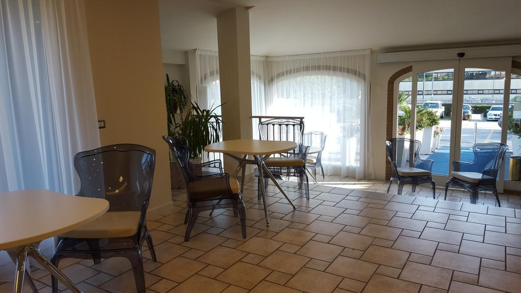 Hotel Cristoforo Colombo Osimo Ngoại thất bức ảnh