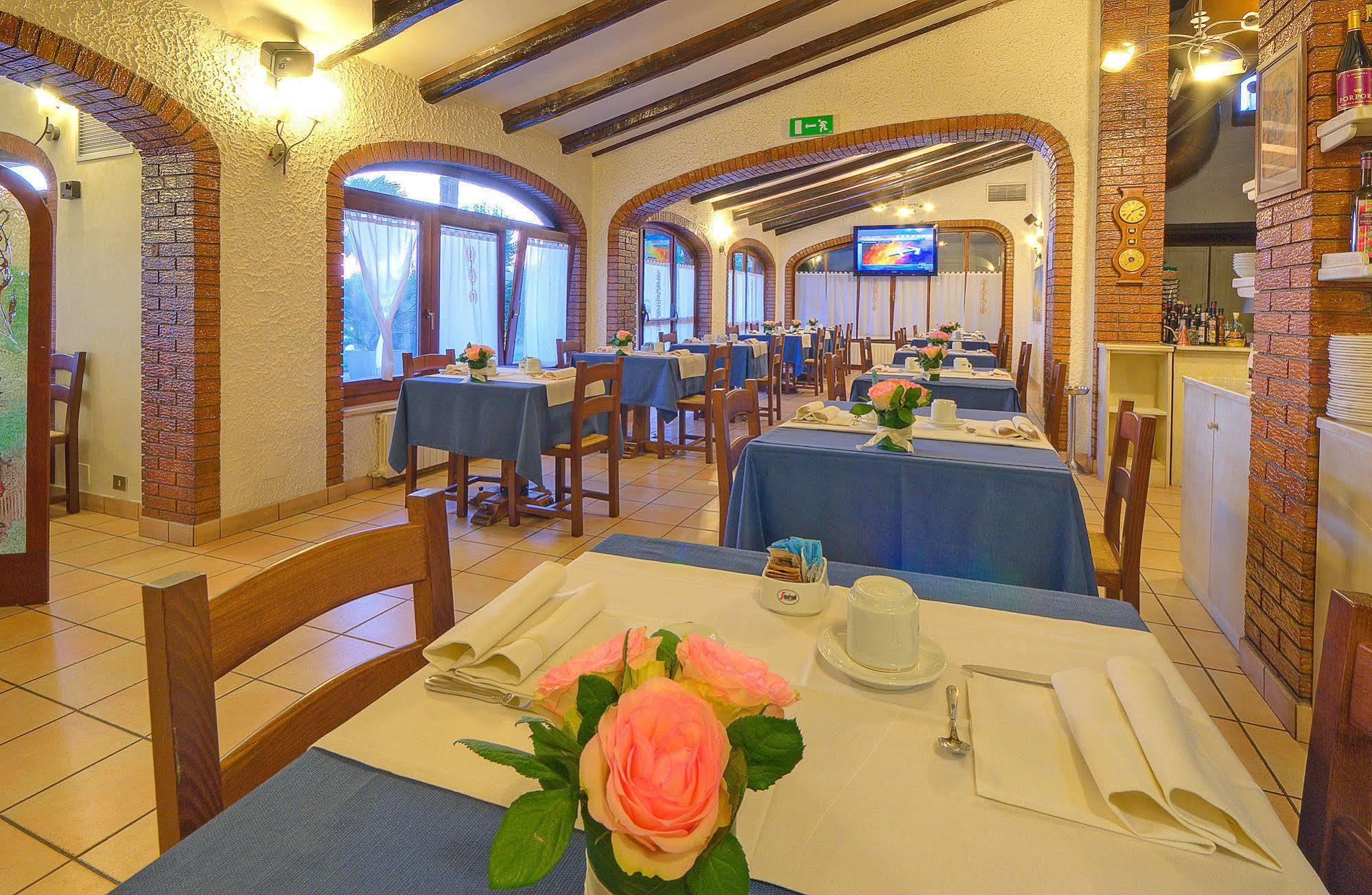 Hotel Cristoforo Colombo Osimo Ngoại thất bức ảnh